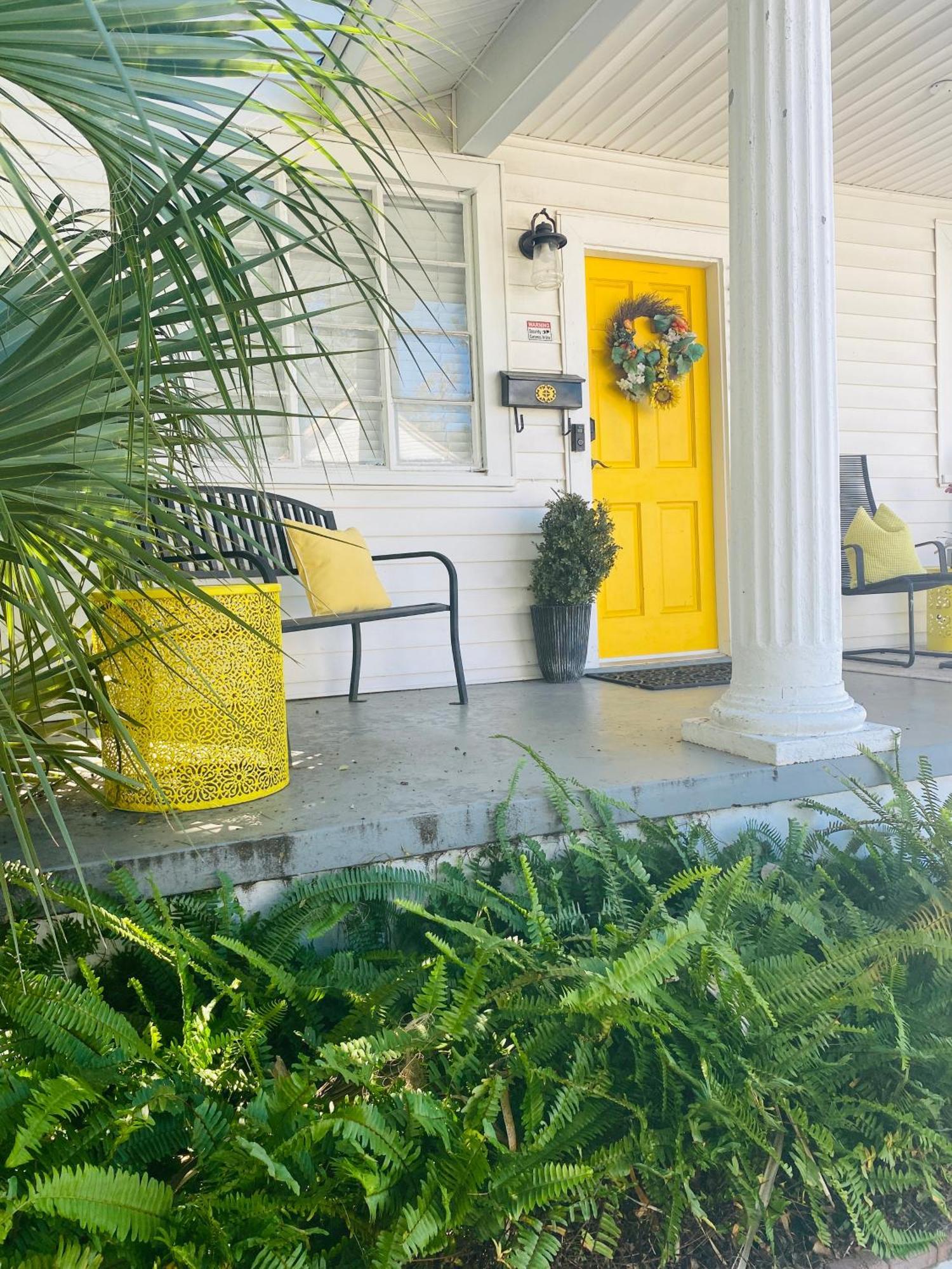 No Ho Yellow Door Bungalow Tampa Exterior photo